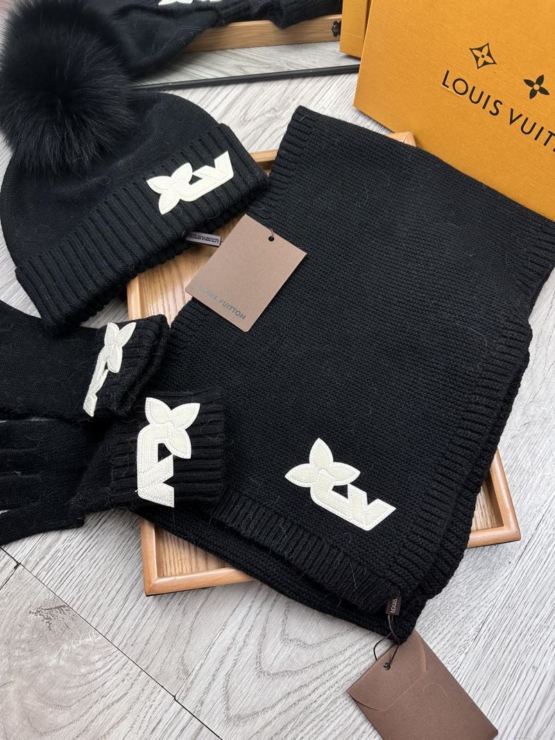 Louis Vuitton Caps Scarfs